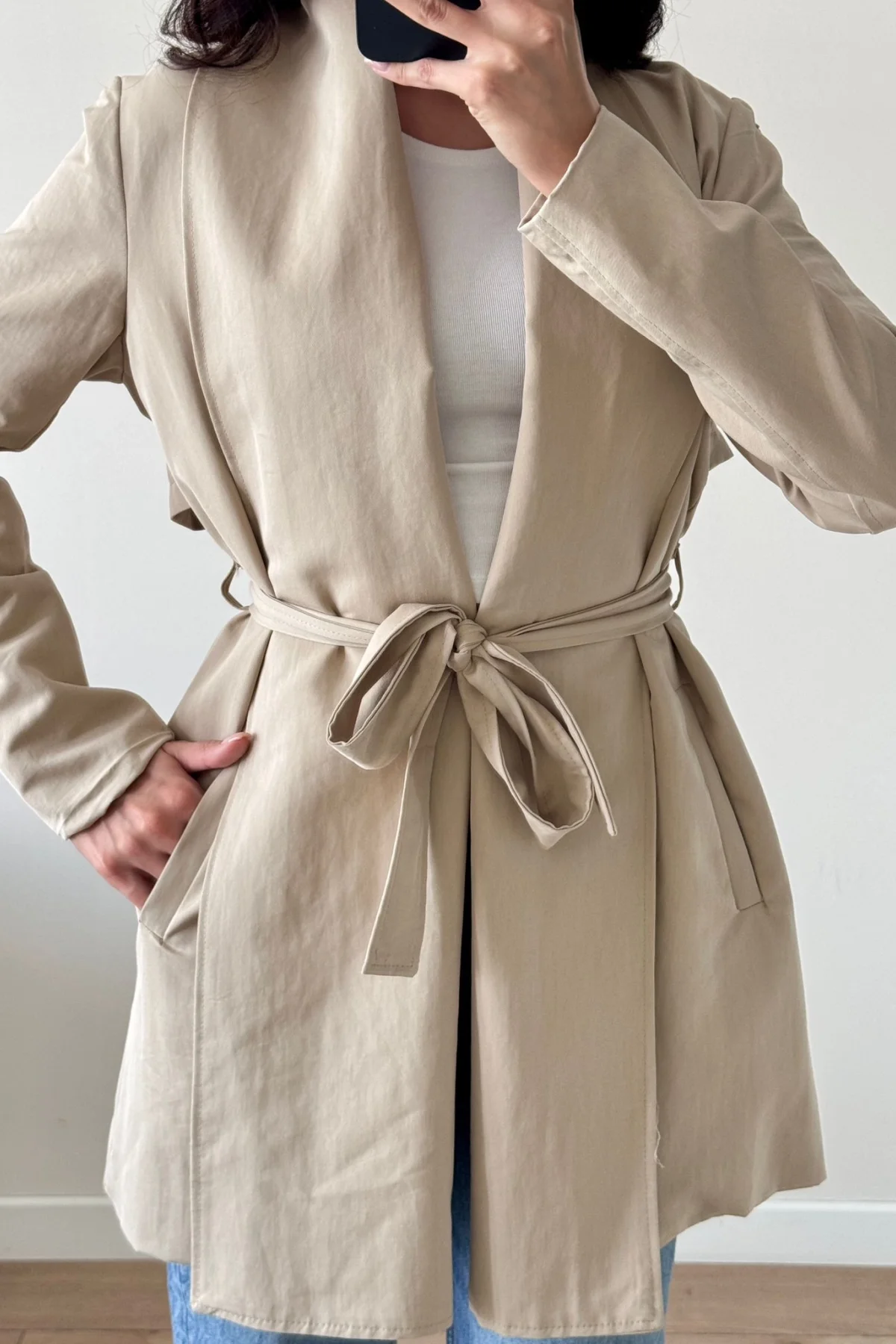 Bej Uzun Kollu Kuşaklı Trenç