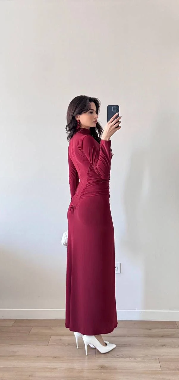 Bordo Dik Yaka Düğmeli Büzgülü Maxi Elbise