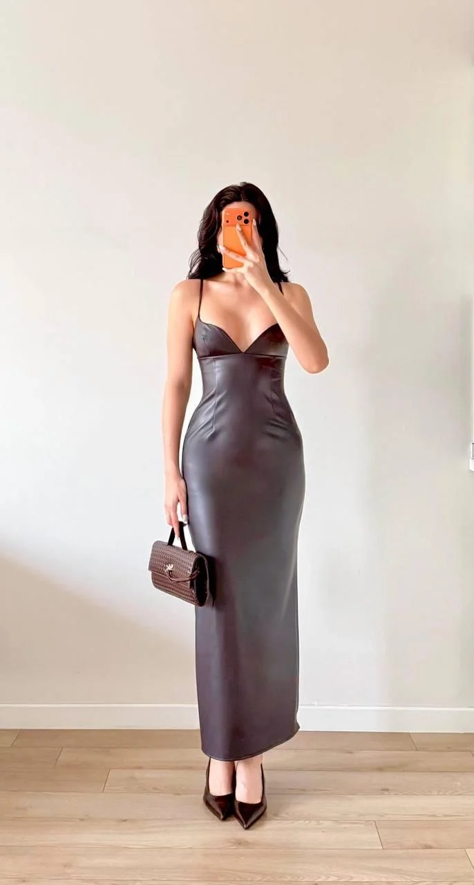 Kadın Siyah Askılı Deri Elbise