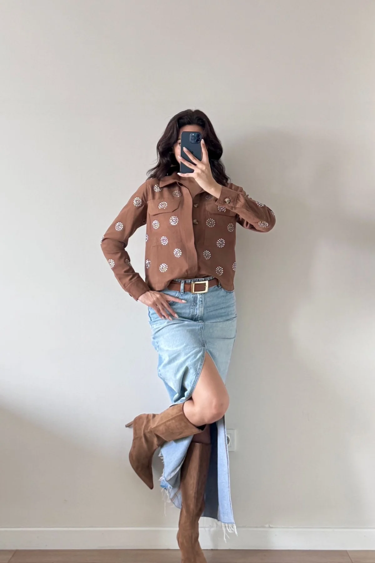 Kahve Taşlı Uzun Kollu Cepli Düğmeli Süet Ceket