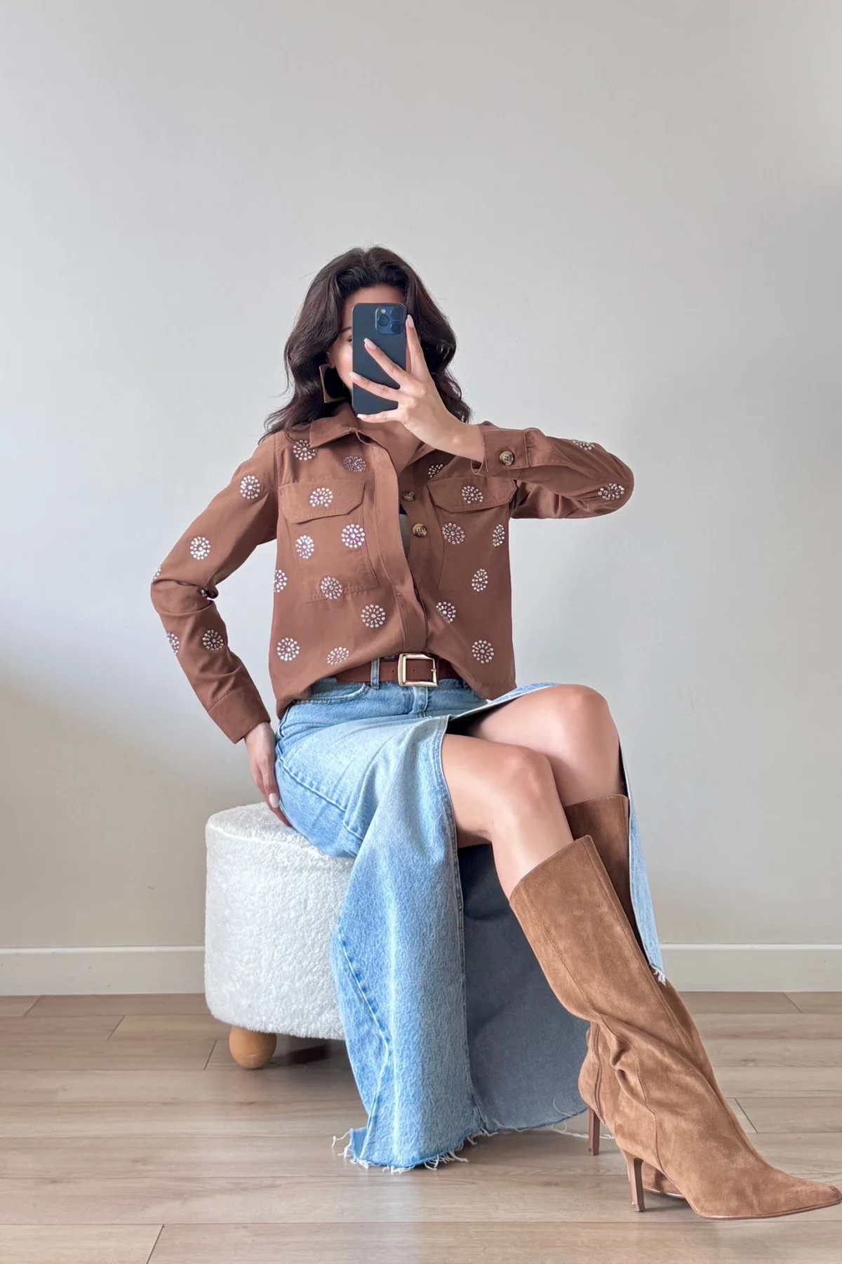 Kahve Taşlı Uzun Kollu Cepli Düğmeli Süet Ceket