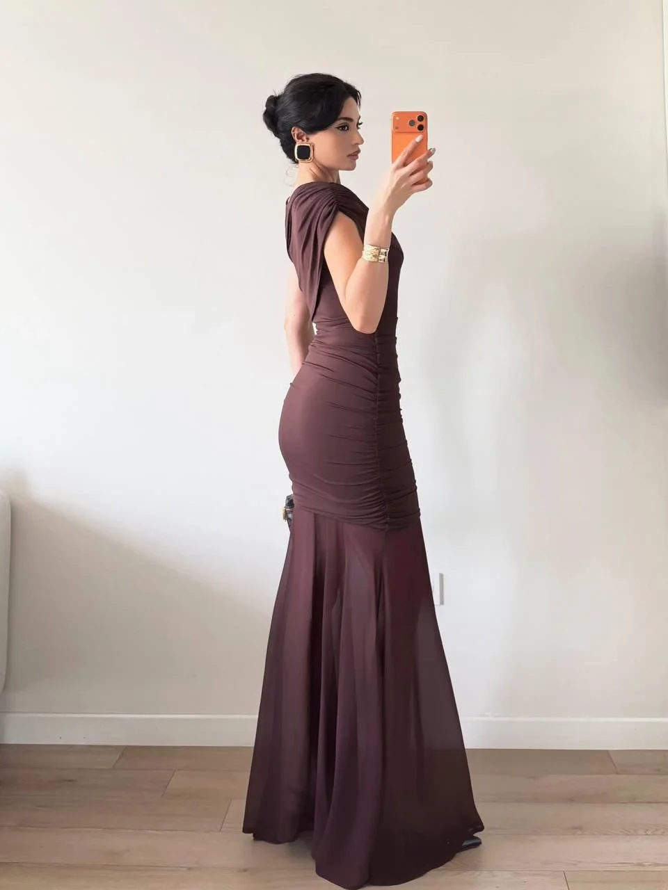 Kahverengi Drapeli Transparan Etekli Maxi Elbise