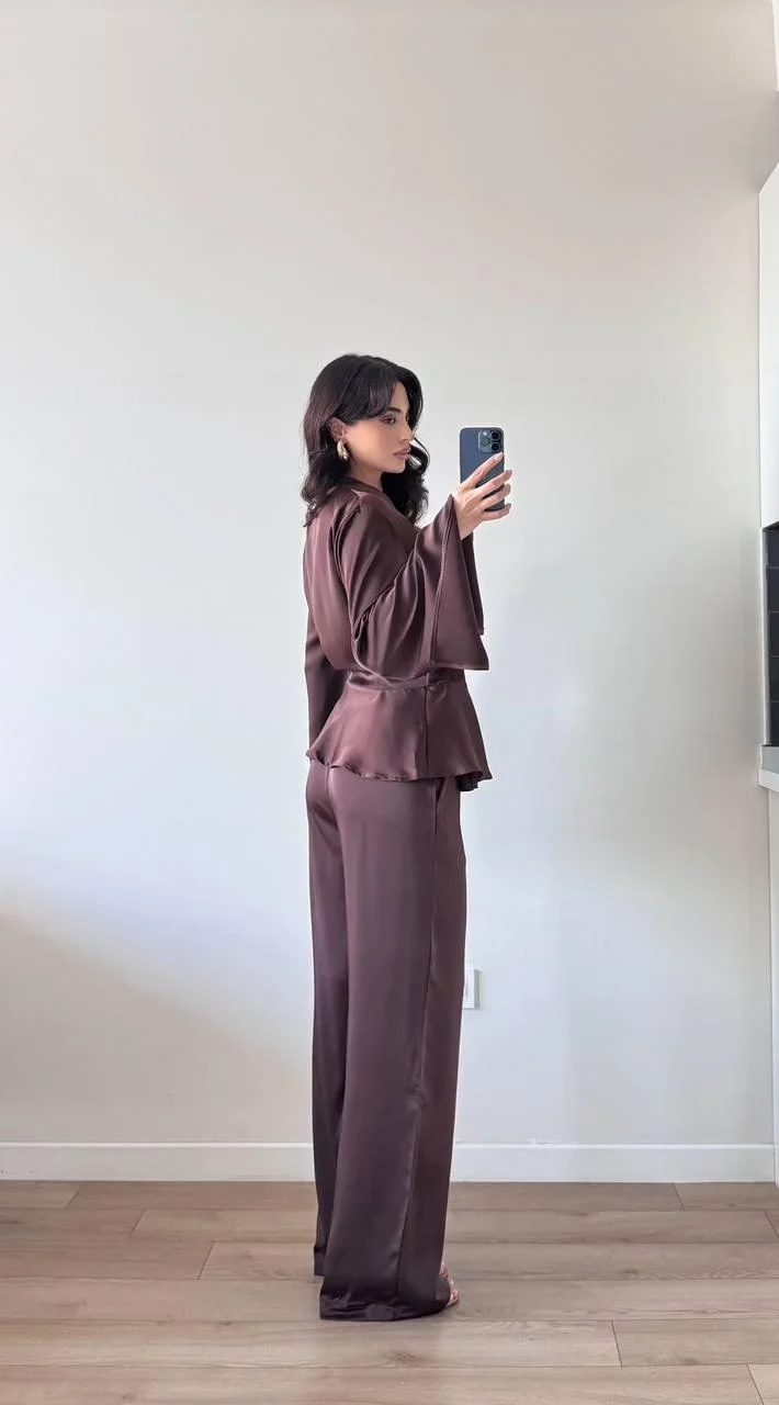 Kahverengi Kruvaze Yaka Saten İkili Takım