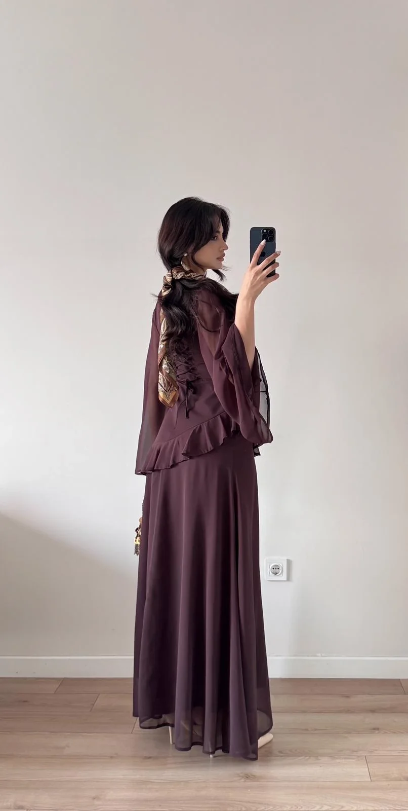 Kahverengi Şifon Pileli Maxi Elbise