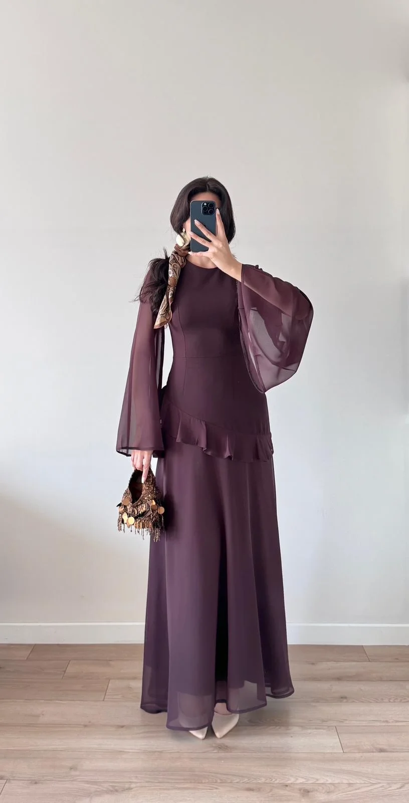 Kahverengi Şifon Pileli Maxi Elbise