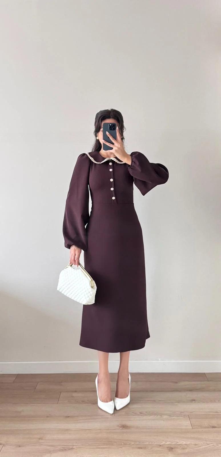 Kahverengi Uzun Kollu Bebe Yaka Midi Elbise