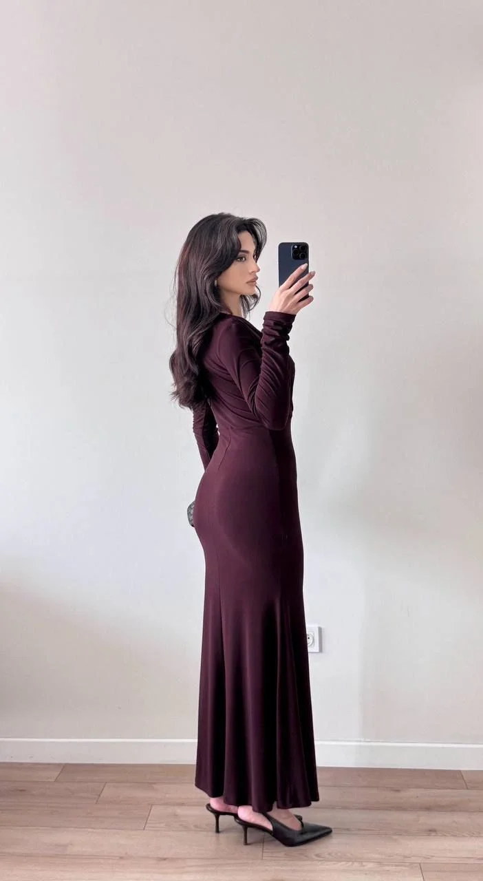 Kahverengi V Yaka Uzun Kollu Büzgülü Maxi Elbise