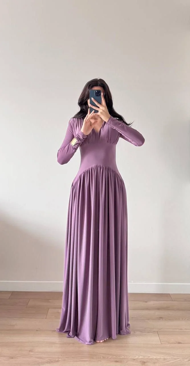 Mor V Yaka Eteği Büzgülü Dökümlü Maxi Elbise