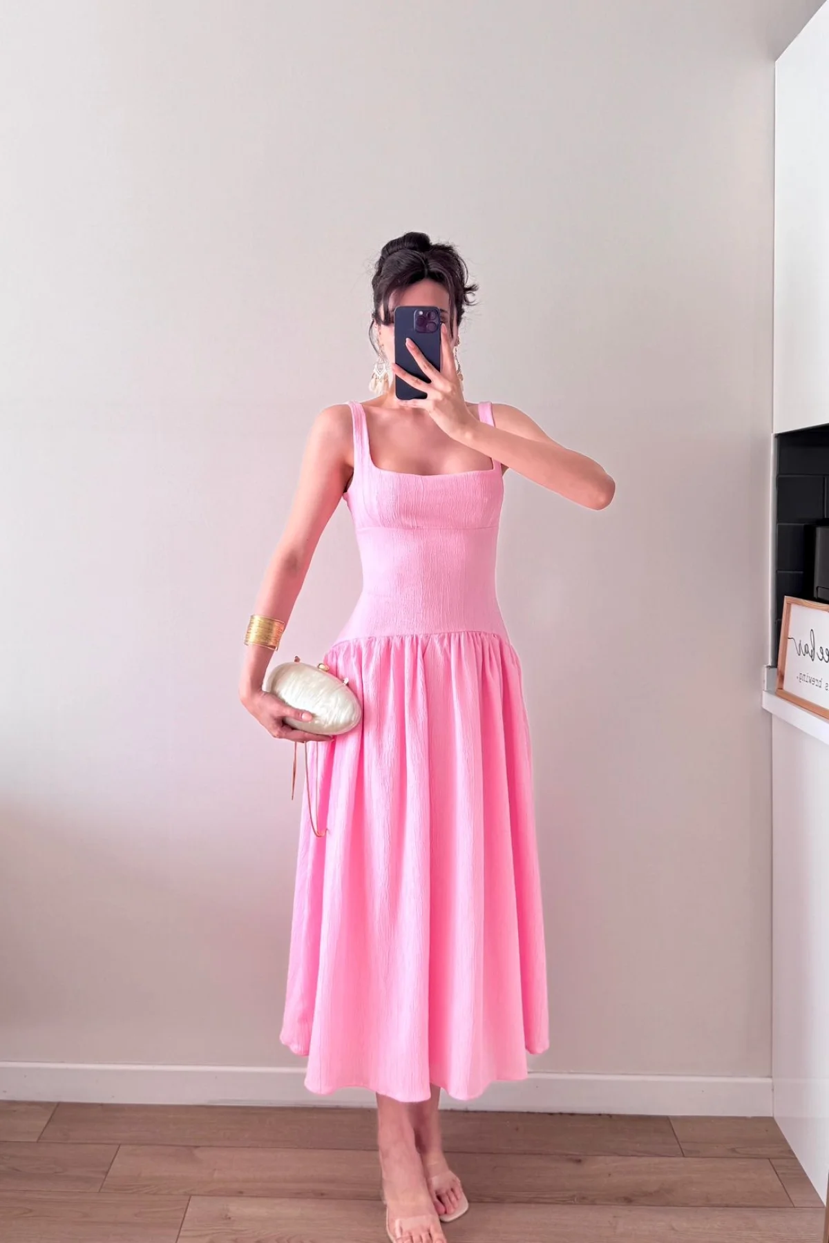 Pembe Askılı Sırt Dekolteli Midi Elbise