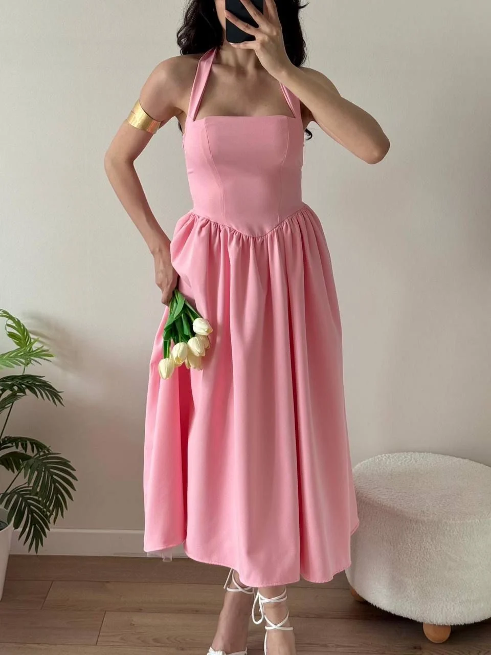 Pembe Astarı Uzun Tüllü Boyun Bağlamalı Midi Elbise