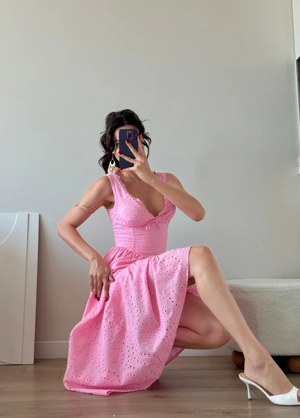 Pembe Brodeli Şerit Dantelli Midi Elbise