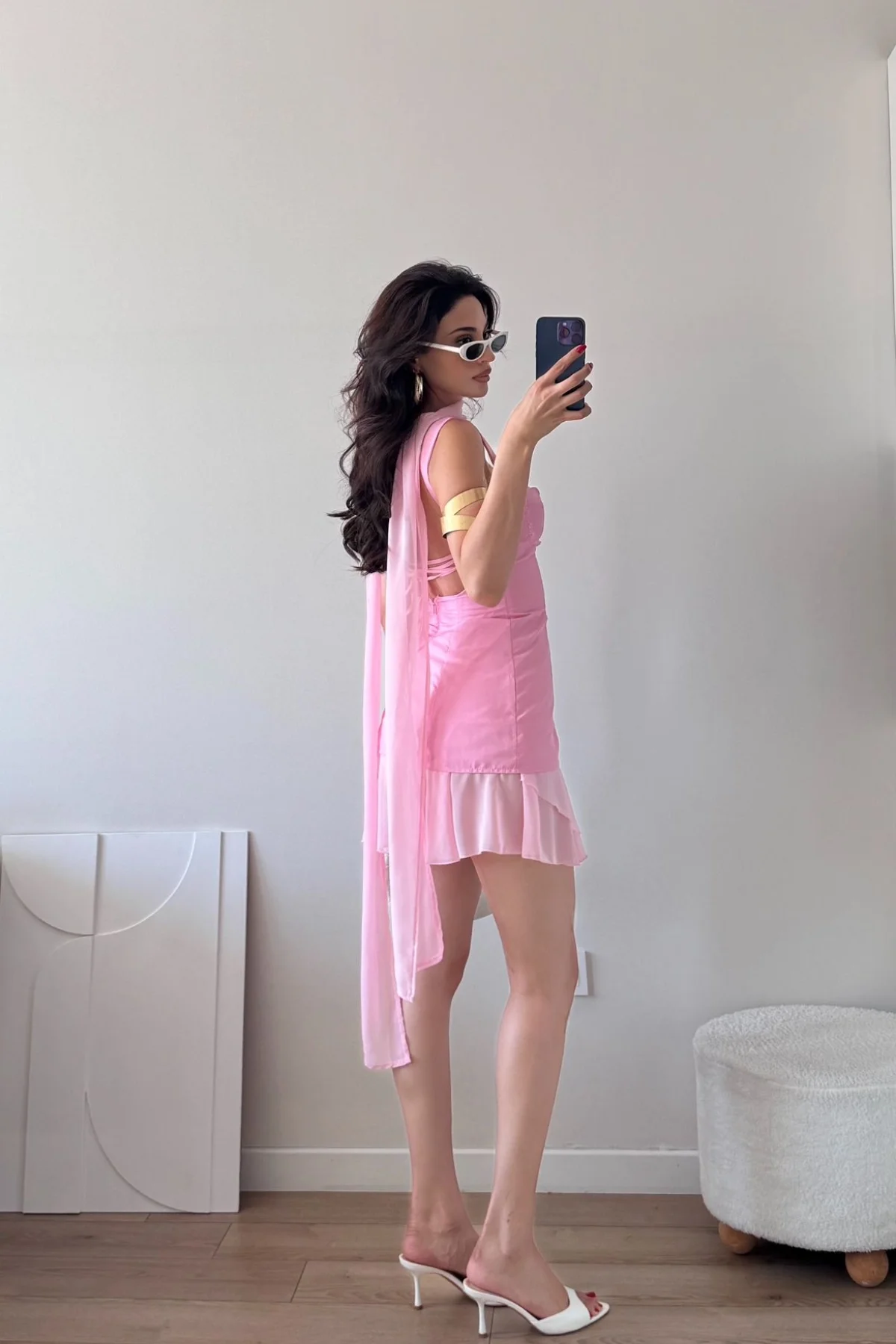 PEMBE FULARLI NERVÜRLÜ ŞİFON MİNİ ELBİSE