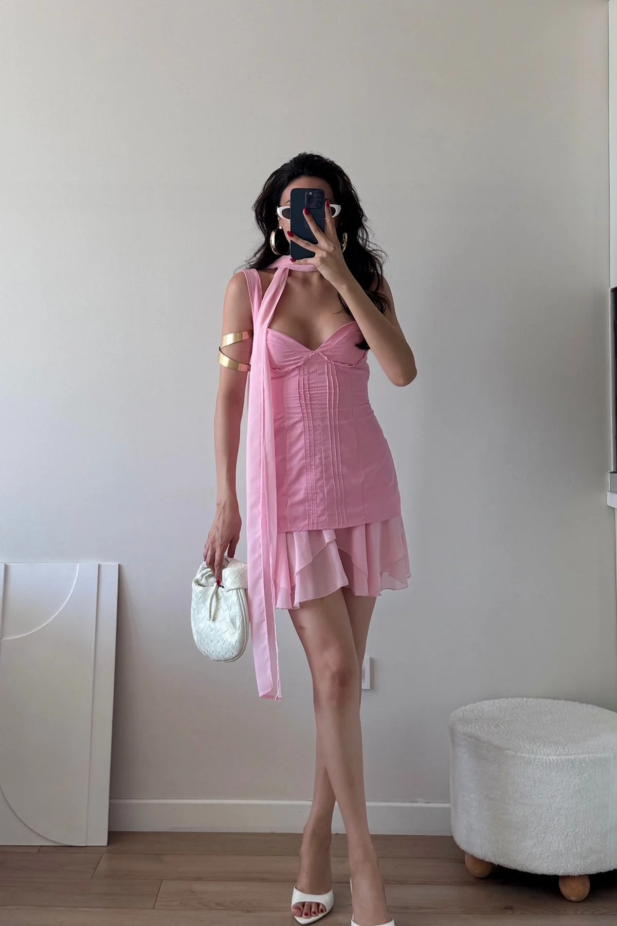 PEMBE FULARLI NERVÜRLÜ ŞİFON MİNİ ELBİSE