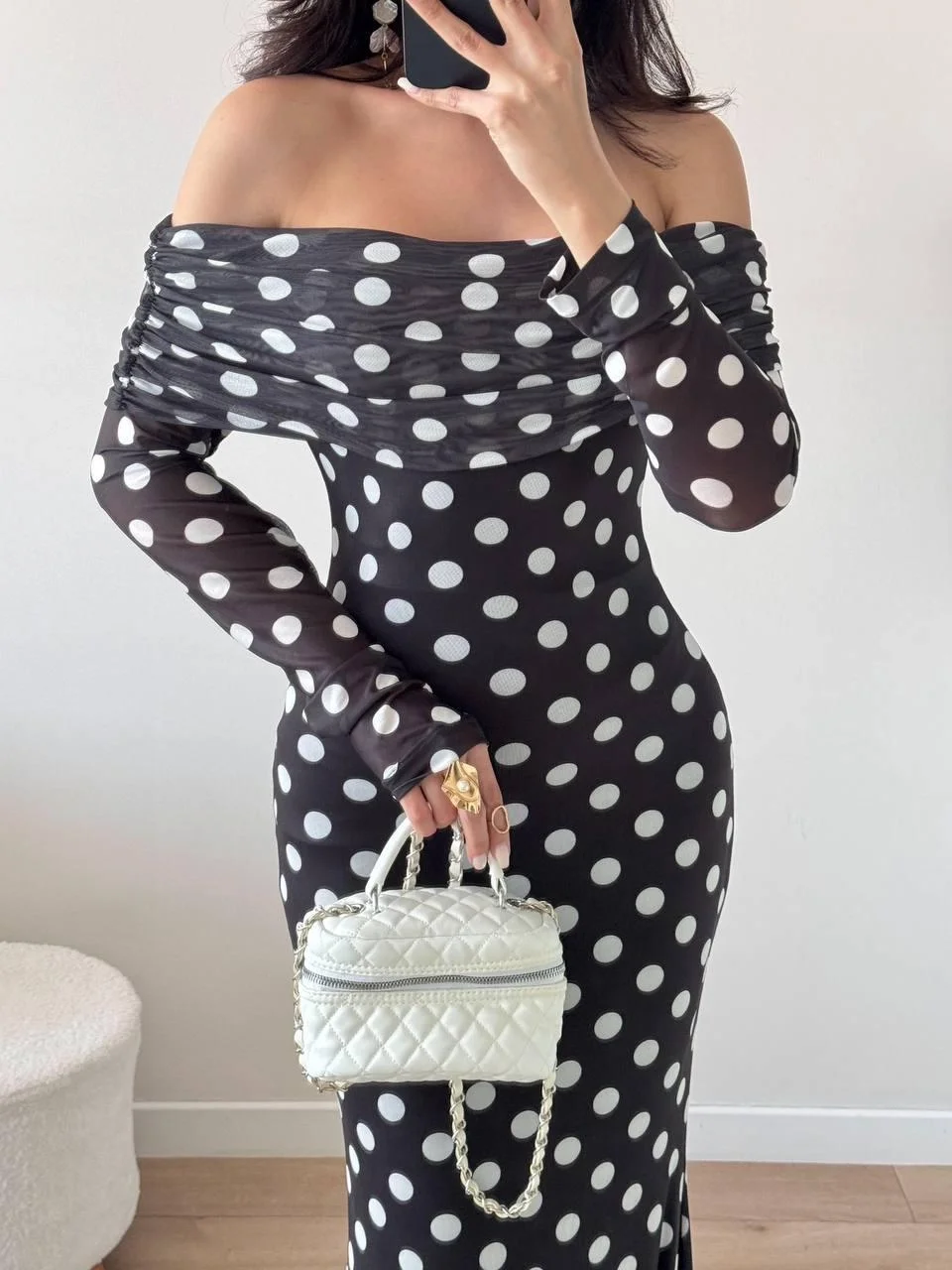 Puantiyeli Madonna Yaka Büzgülü Maxi Tül Elbise