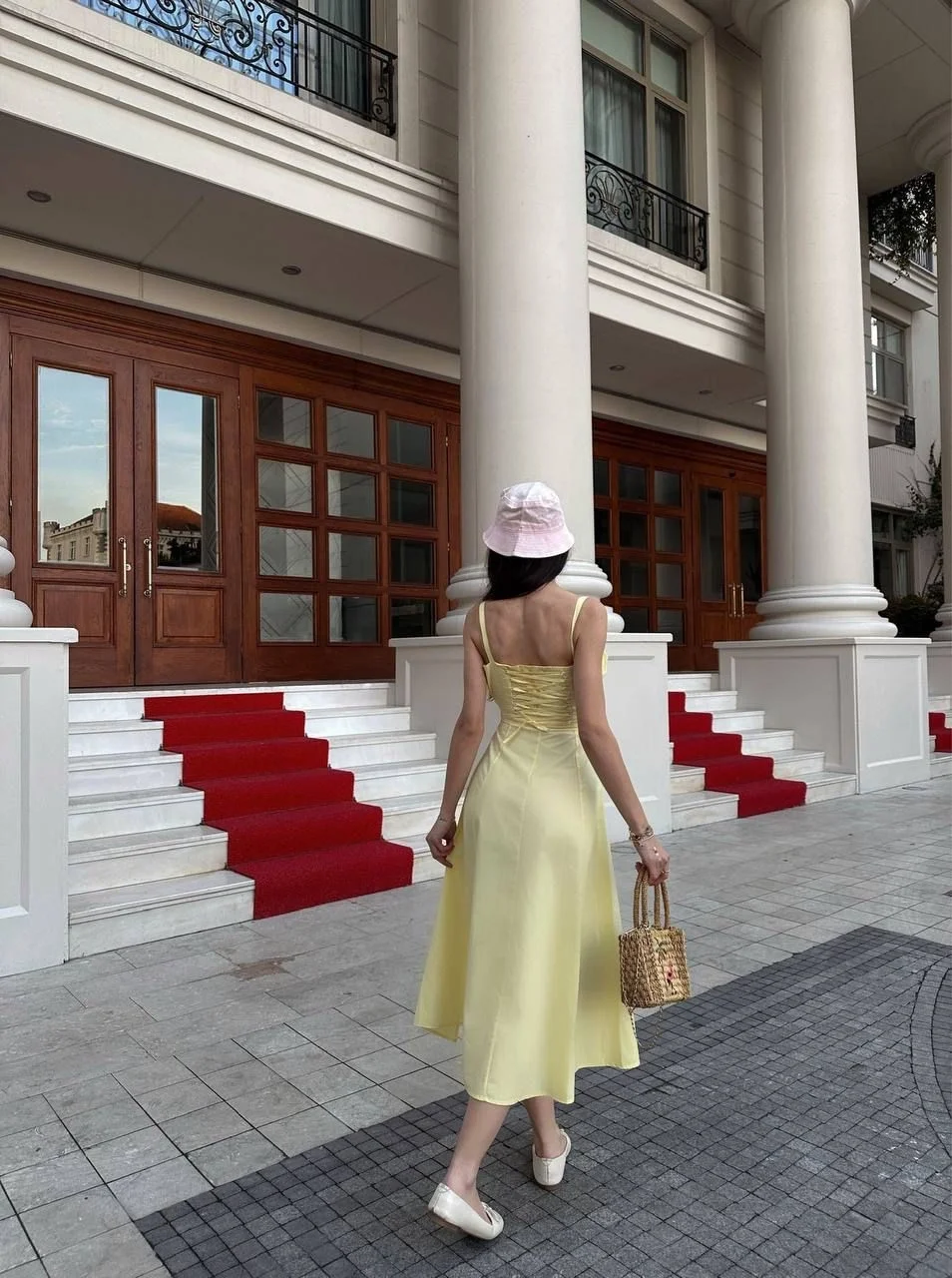 SARI ASKILI PİNTEREST VİRAL MİDİ ELBİSE