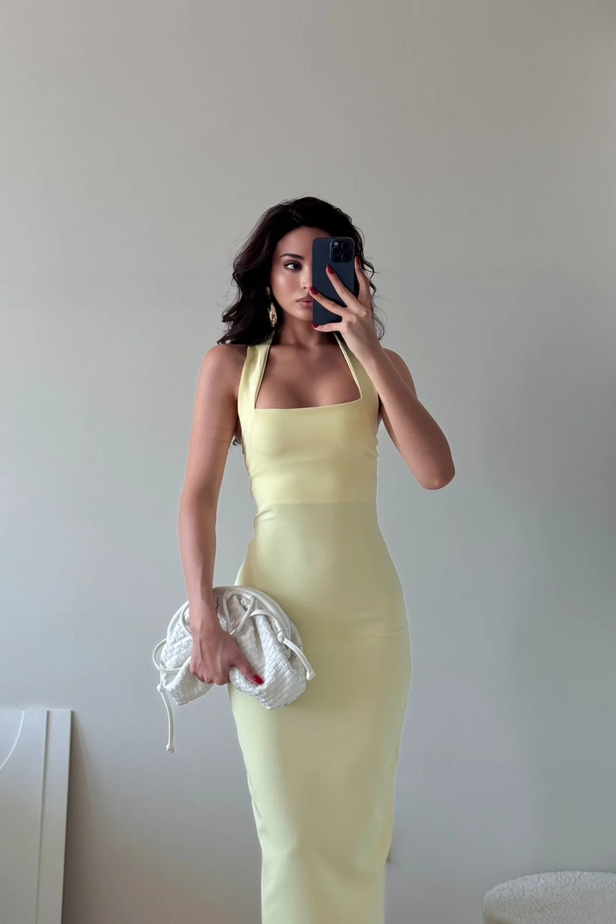 SARI YIRTMAÇLI MİDİ KALEM ELBİSE