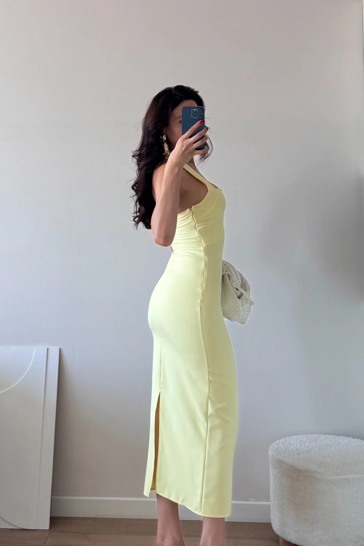 SARI YIRTMAÇLI MİDİ KALEM ELBİSE