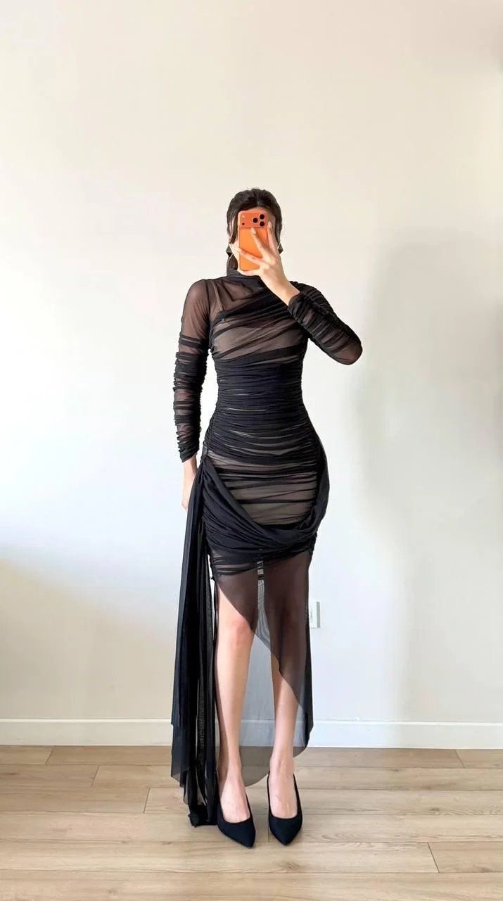 Siyah Büzgülü Maxi Tül Elbise