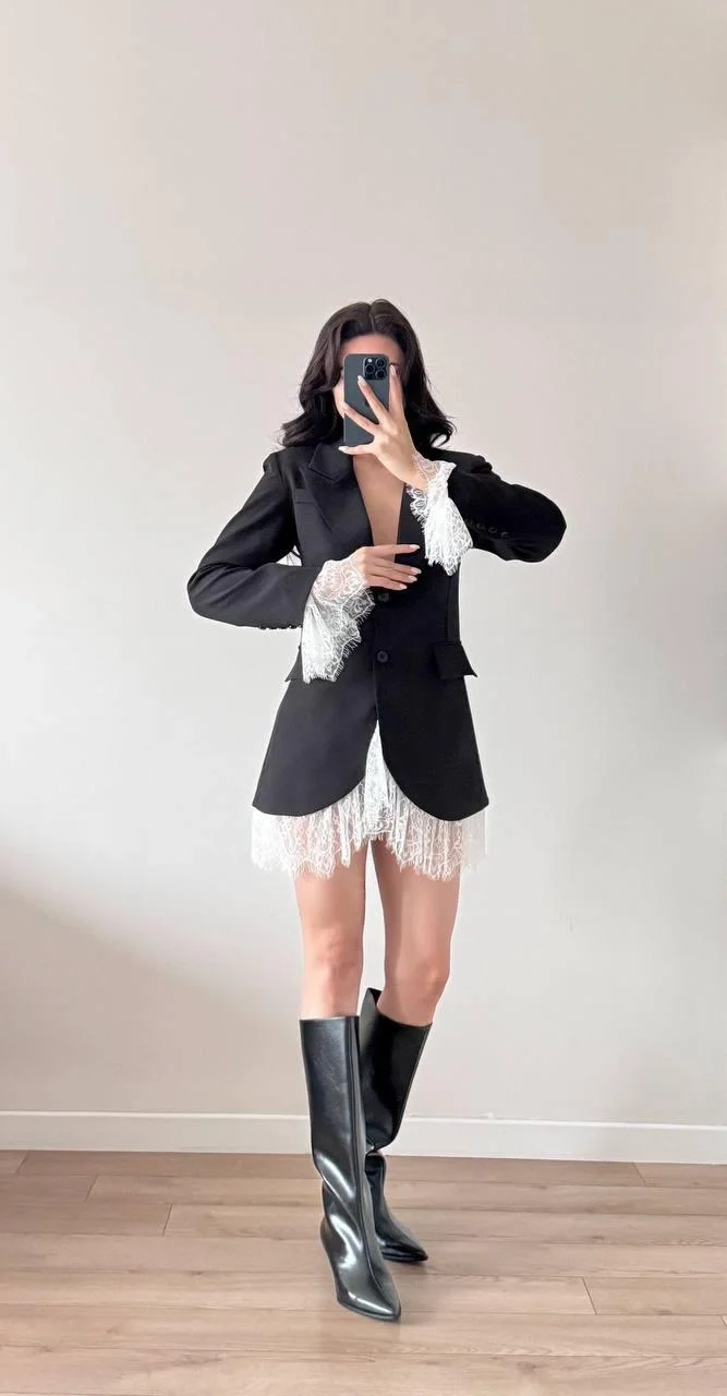 Siyah Etek Ve Kol Ucu Dantelli Ceket Elbise