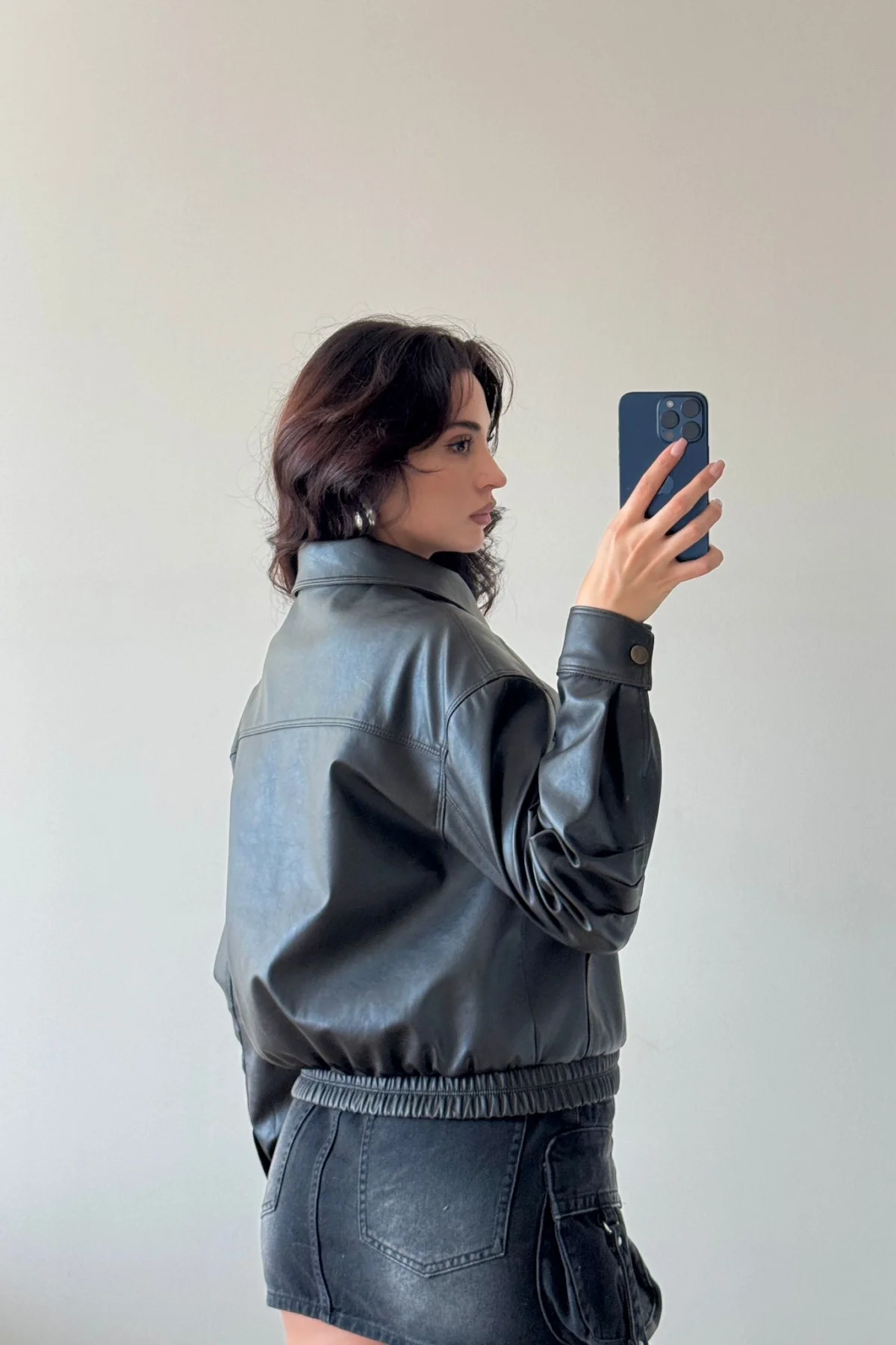 Siyah Geniş Cepli Deri Ceket