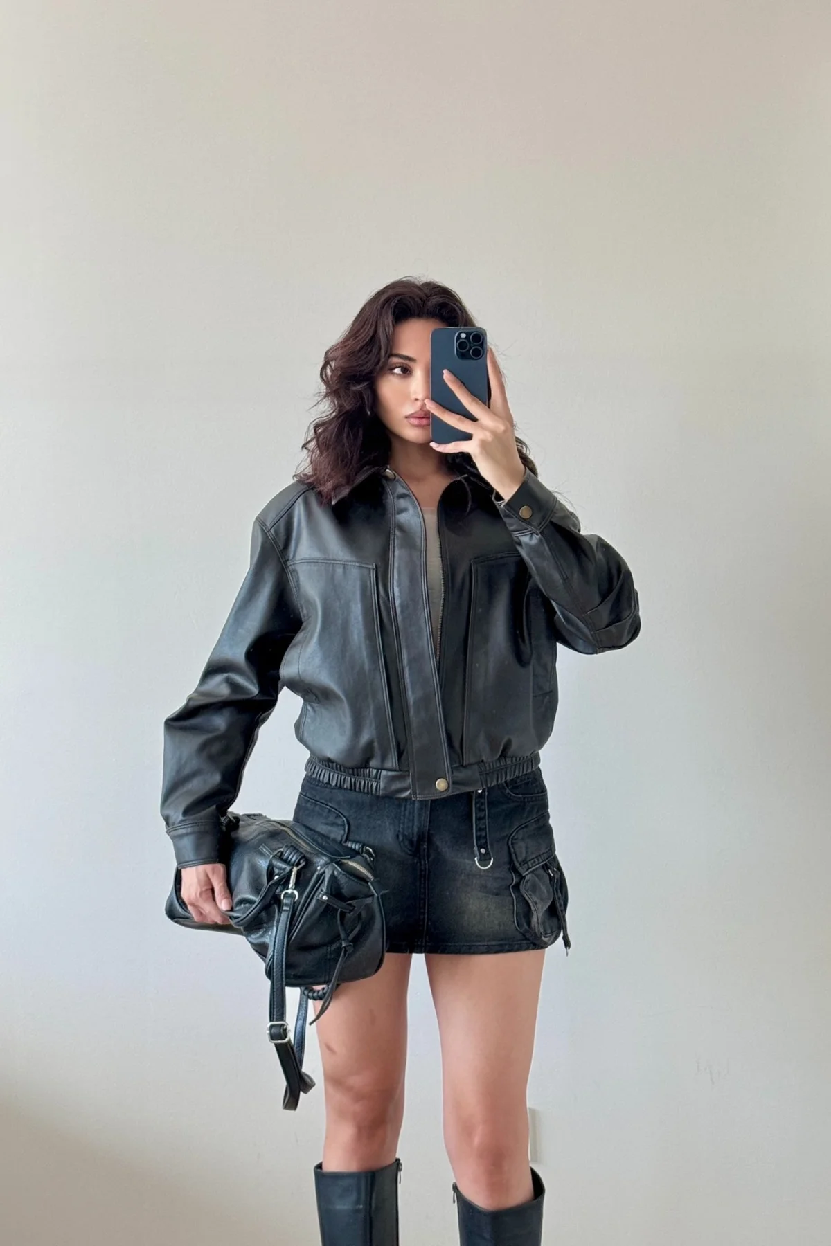 Siyah Geniş Cepli Deri Ceket