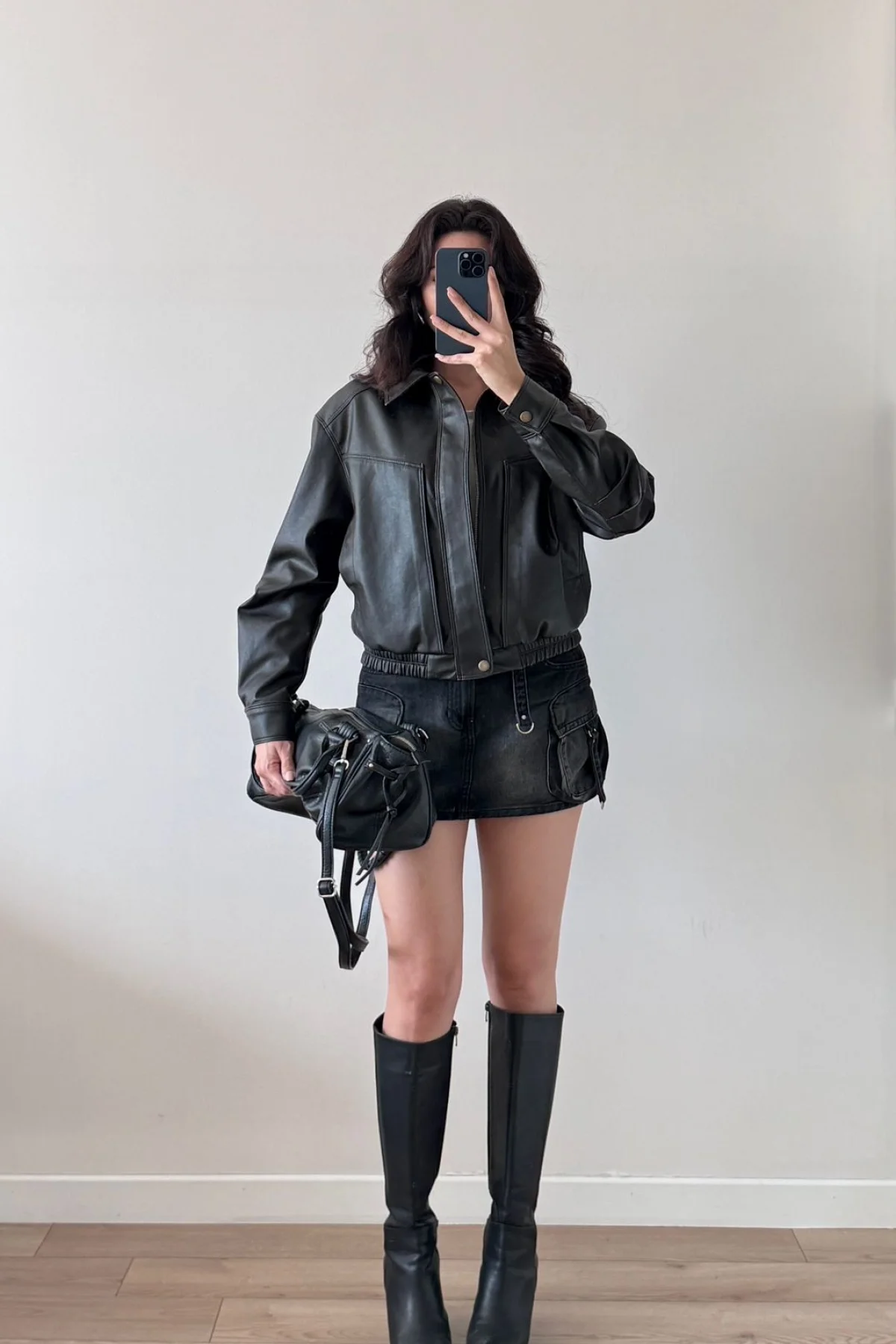 Siyah Geniş Cepli Deri Ceket