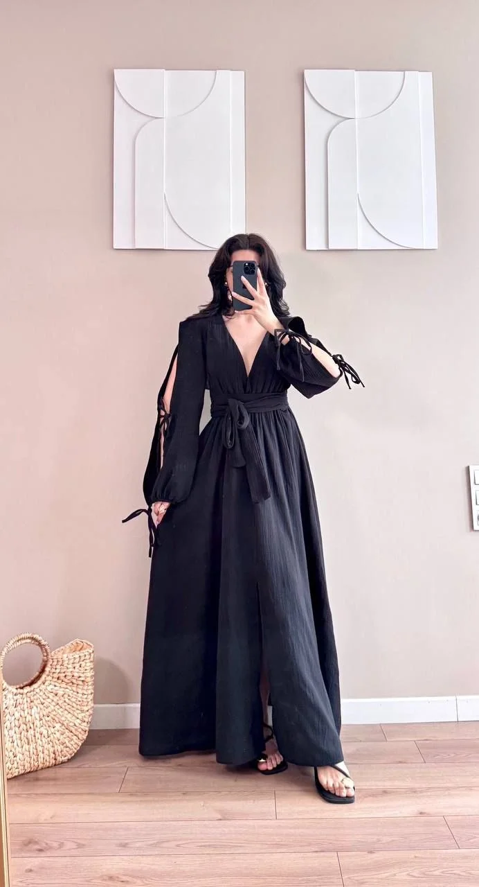 Siyah Kolları Bağlamalı Kuşaklı Müslin Maxi Elbise