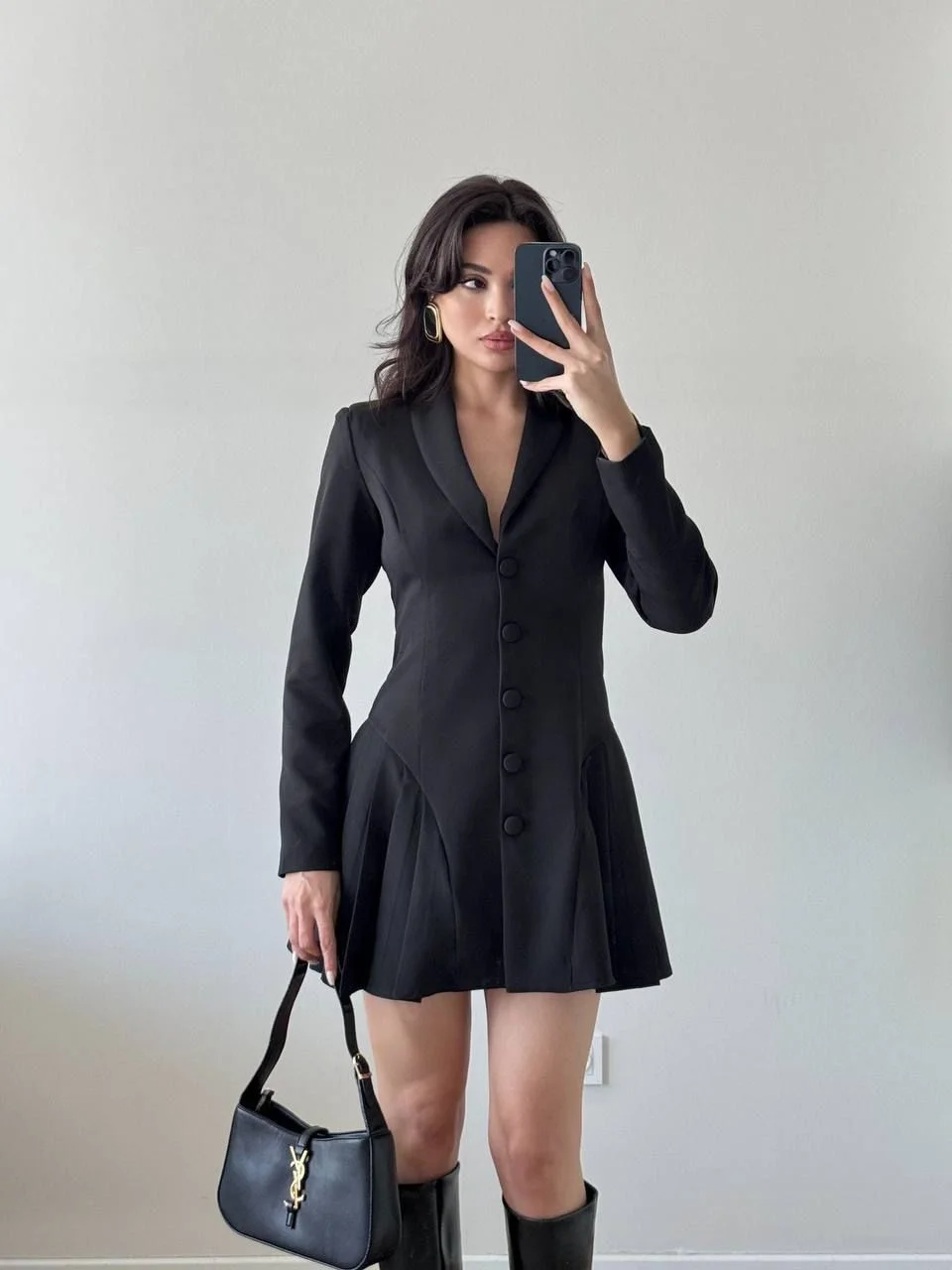 Siyah Pileli Kaplama Düğmeli Ceket Elbise