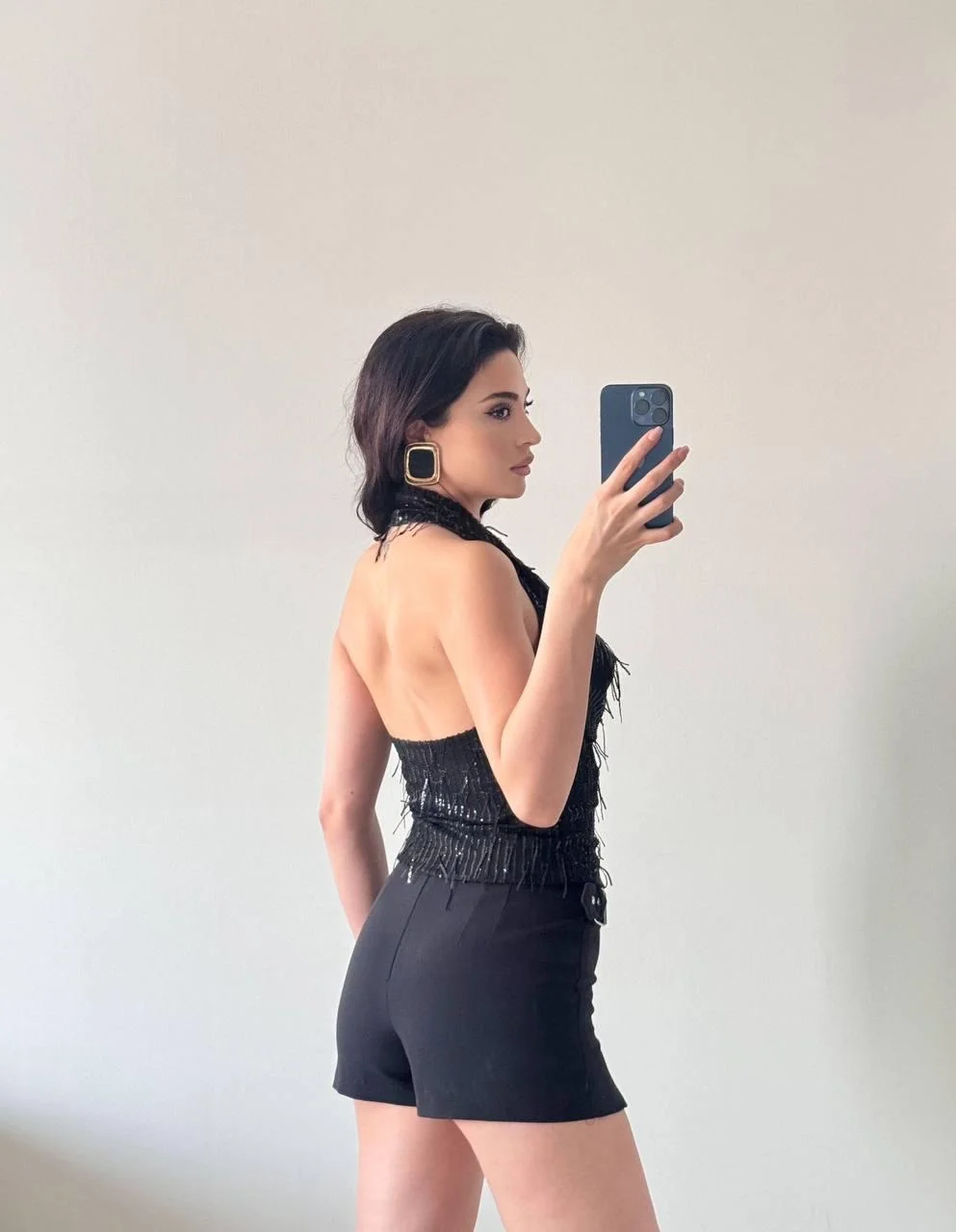 Siyah Pul Payet Degaje Yaka Bluz