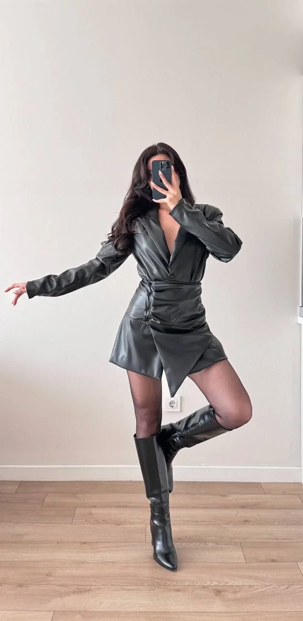 Siyah Seyyar Bağlamalı Düğmeli Deri Ceket