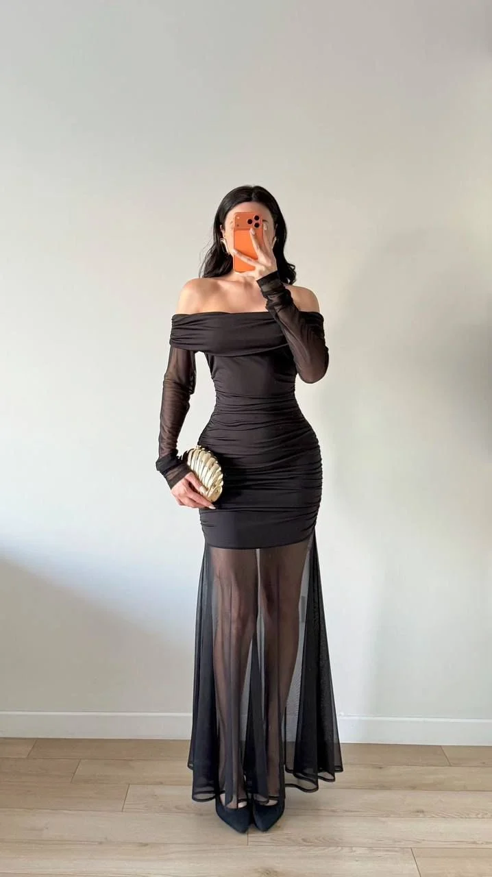 Siyah Straplez Kol Ve Etek Tüllü Maxi Elbise