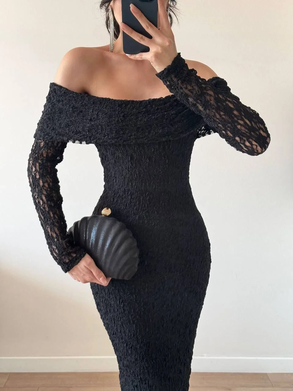 Siyah Straplez Yaka Dantelli Maxi Elbise