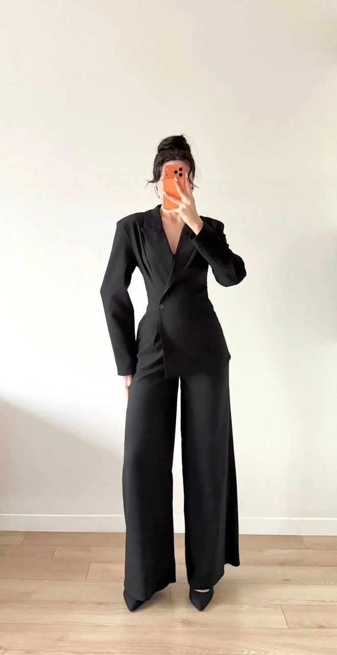 Siyah Takım Görünümlü Ceketli Tulum