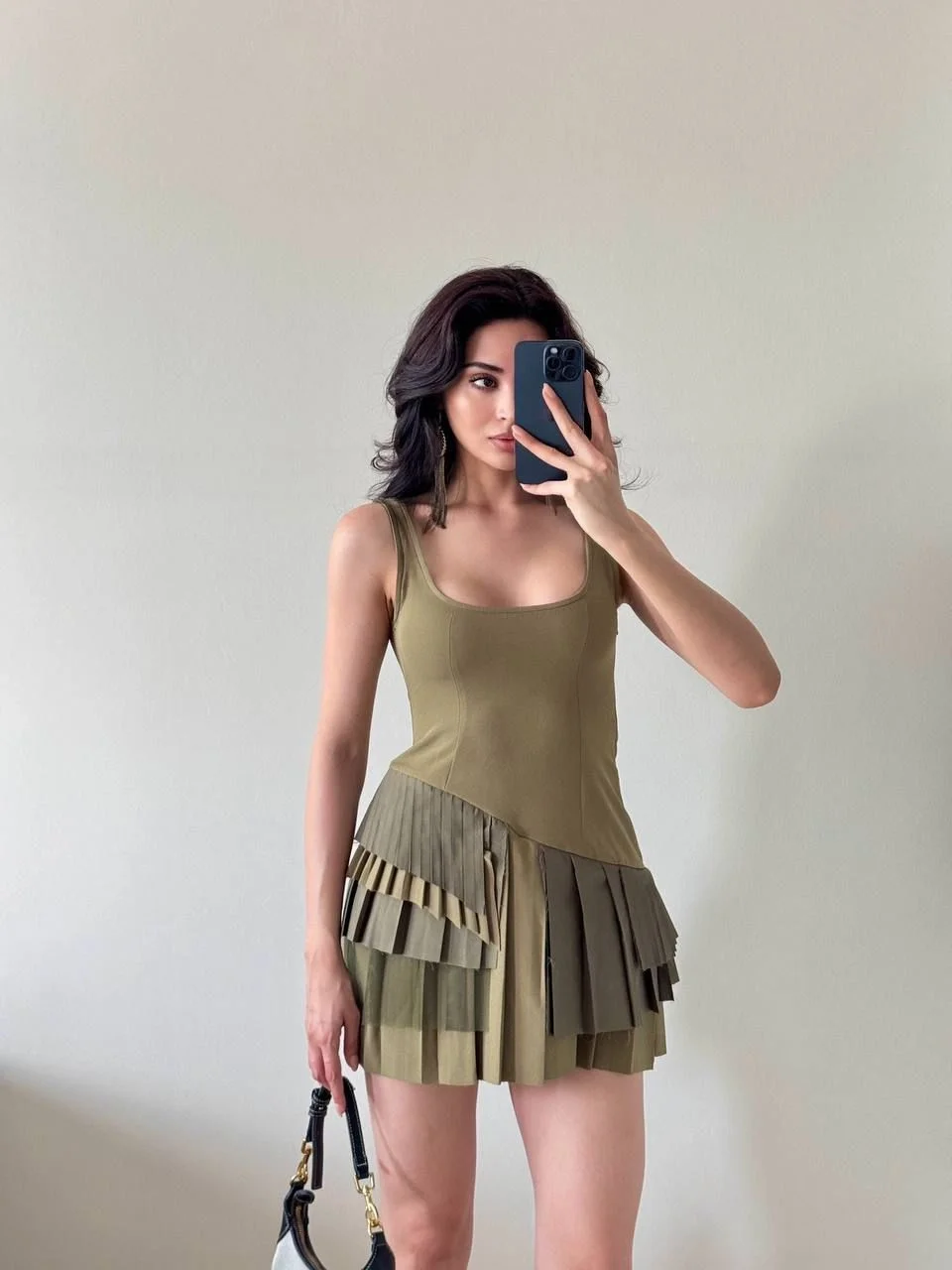 Yeşil Eteği Tüllü Şortlu Piliseli Mini Elbise