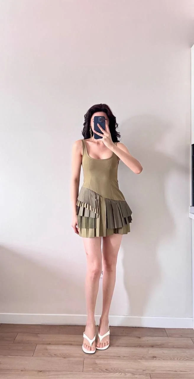 Yeşil Eteği Tüllü Şortlu Piliseli Mini Elbise