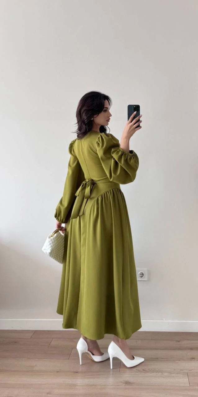 Yeşil Sırt Kuşak Bağlamalı Uzun Kollu Maxi Balon Kol Elbise