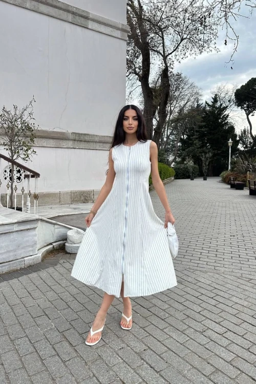 Beyaz Çizgili Fermuarlı Midi Elbise