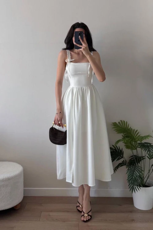 Beyaz Midi U Yaka Volanlı Dantel Detaylı Midi Elbise