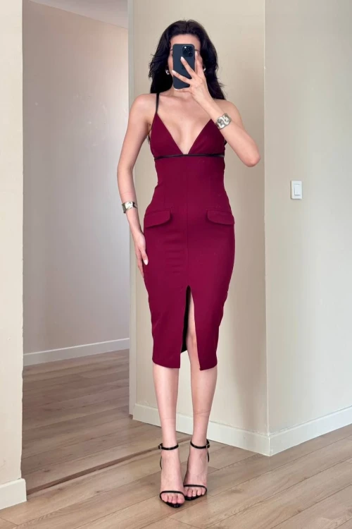 Bordo Deri Biyeli Süs Cepli Yırtmaç Detaylı Midi Elbise