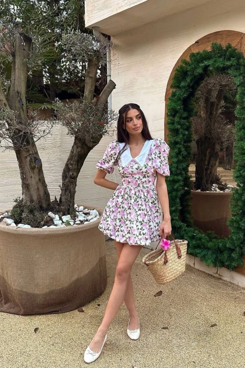 KADIN DESENLİ BEBE YAKA DANTELLİ ELBİSE- PEMBE