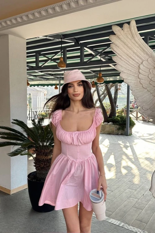 PEMBE GÖĞÜS BÜZGÜLÜ KARPUZ KOL MİNİ ELBİSE