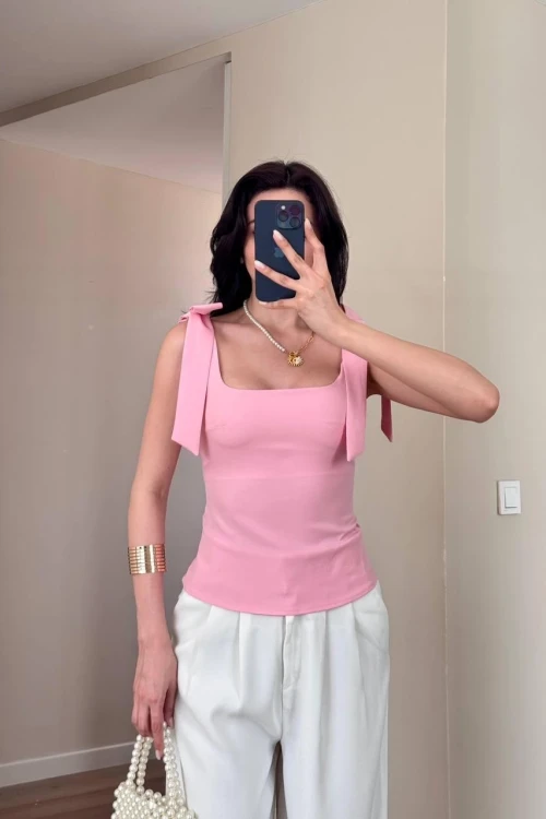 Pembe Omuz Fiyonklu Bluz