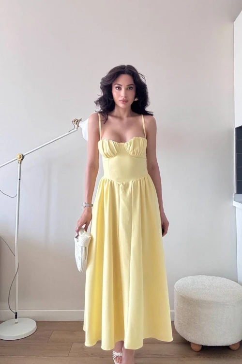 Sarı Askılı Gloplu Maxi Elbise