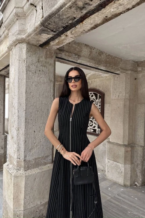 Siyah Çizgili Fermuarlı Midi Elbise