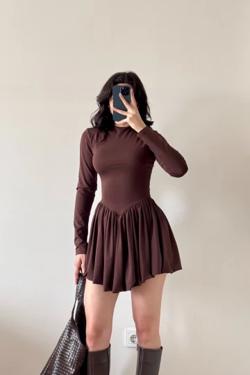 Kahverengi Eteği Pileli Büzgülü Balon Elbise