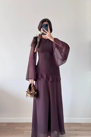 Kahverengi Şifon Pileli Maxi Elbise