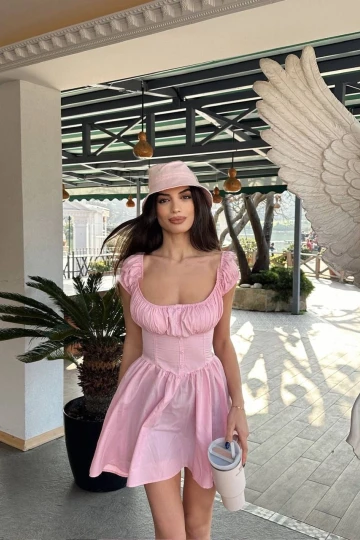 PEMBE GÖĞÜS BÜZGÜLÜ KARPUZ KOL MİNİ ELBİSE