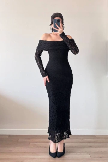 Siyah Straplez Yaka Dantelli Maxi Elbise